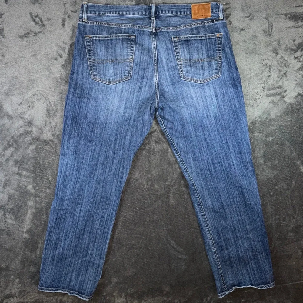 Mens 38x30 Lucky Brand Jeans Blue Excellent 363 Vintage Straight Denim 715